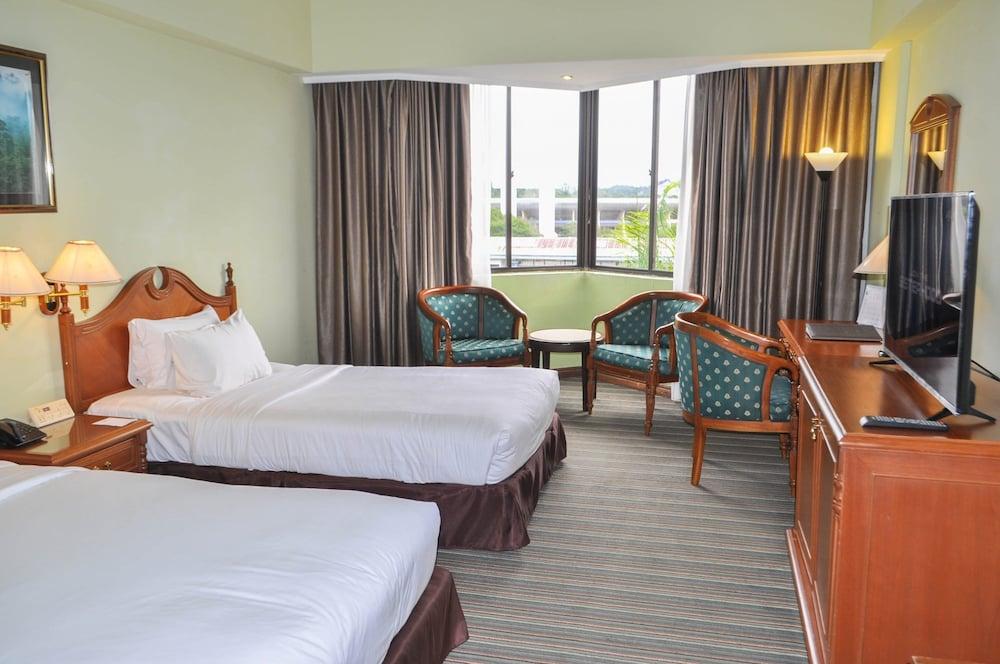 Mulia Hotel Bandar Seri Begawan Buitenkant foto