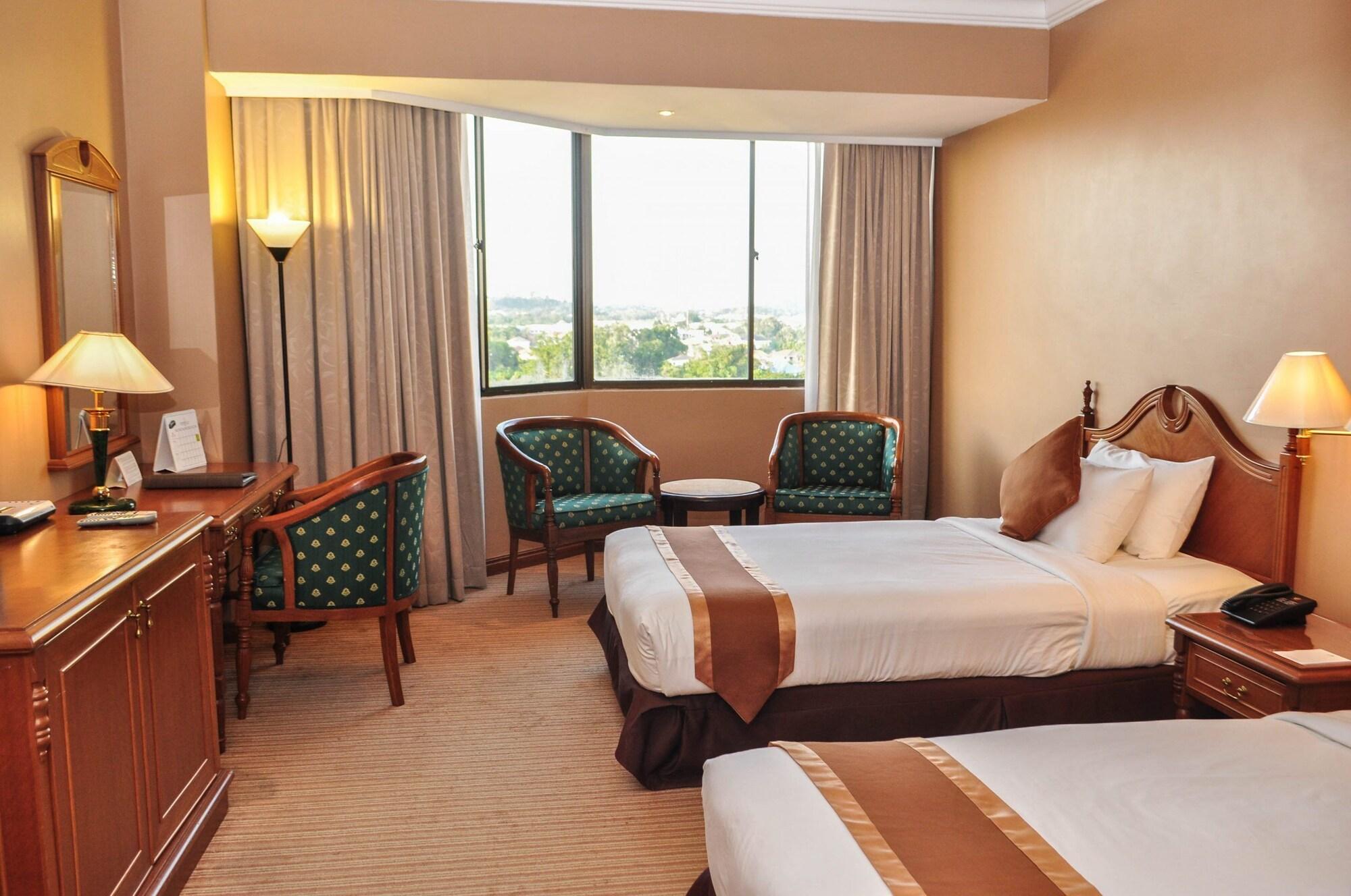 Mulia Hotel Bandar Seri Begawan Buitenkant foto
