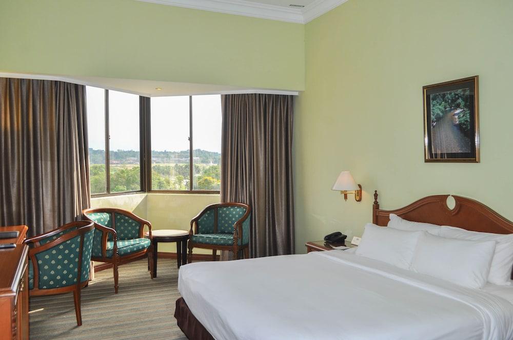 Mulia Hotel Bandar Seri Begawan Buitenkant foto