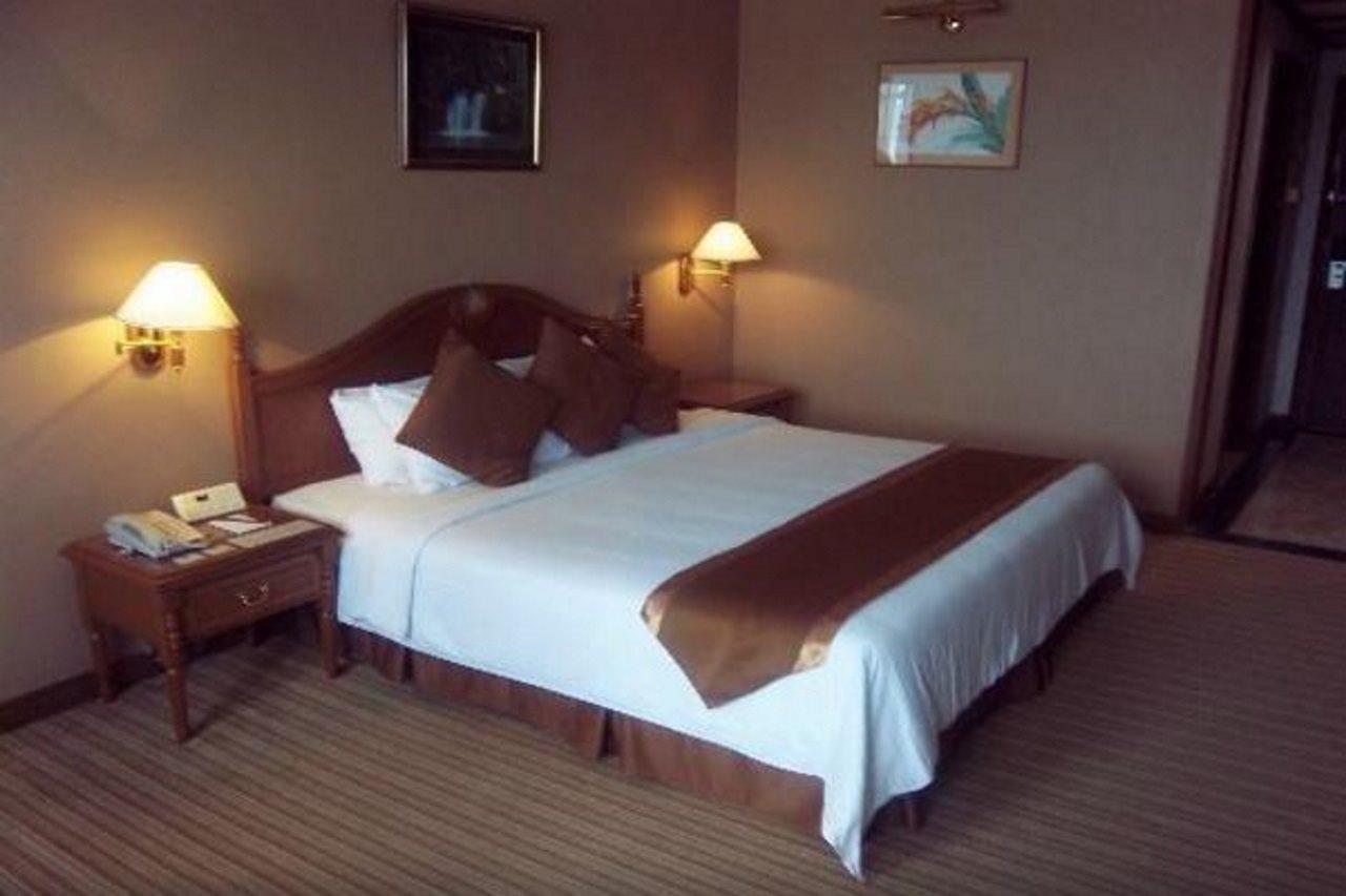 Mulia Hotel Bandar Seri Begawan Buitenkant foto