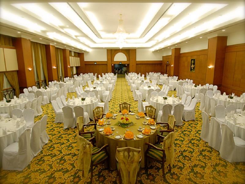 Mulia Hotel Bandar Seri Begawan Buitenkant foto