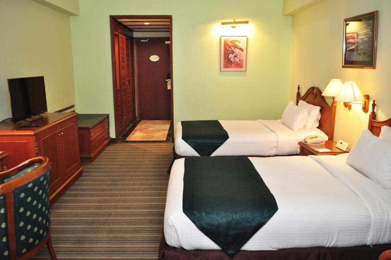 Mulia Hotel Bandar Seri Begawan Buitenkant foto